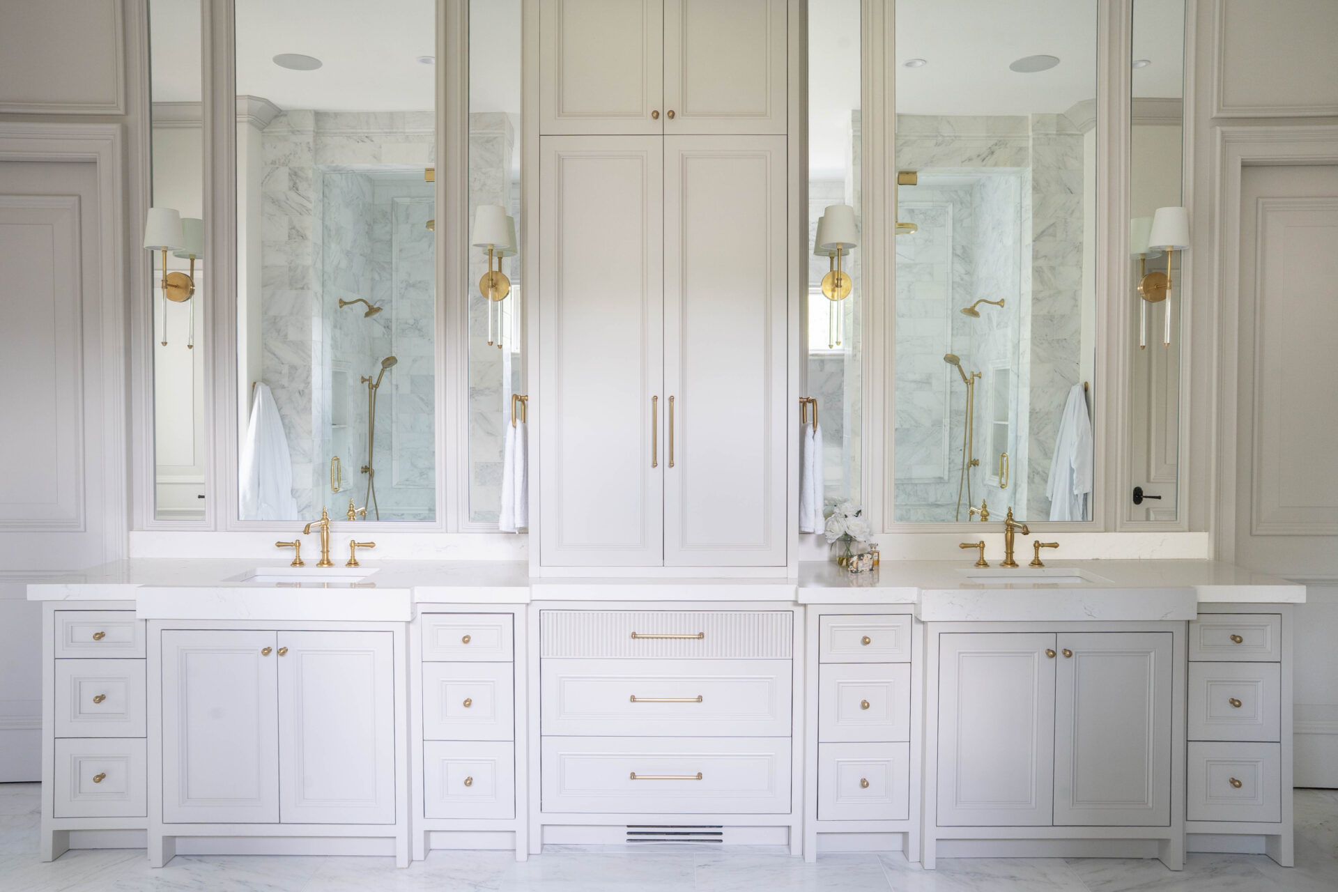 Primary bathroom in a Robert Long Construction custom home